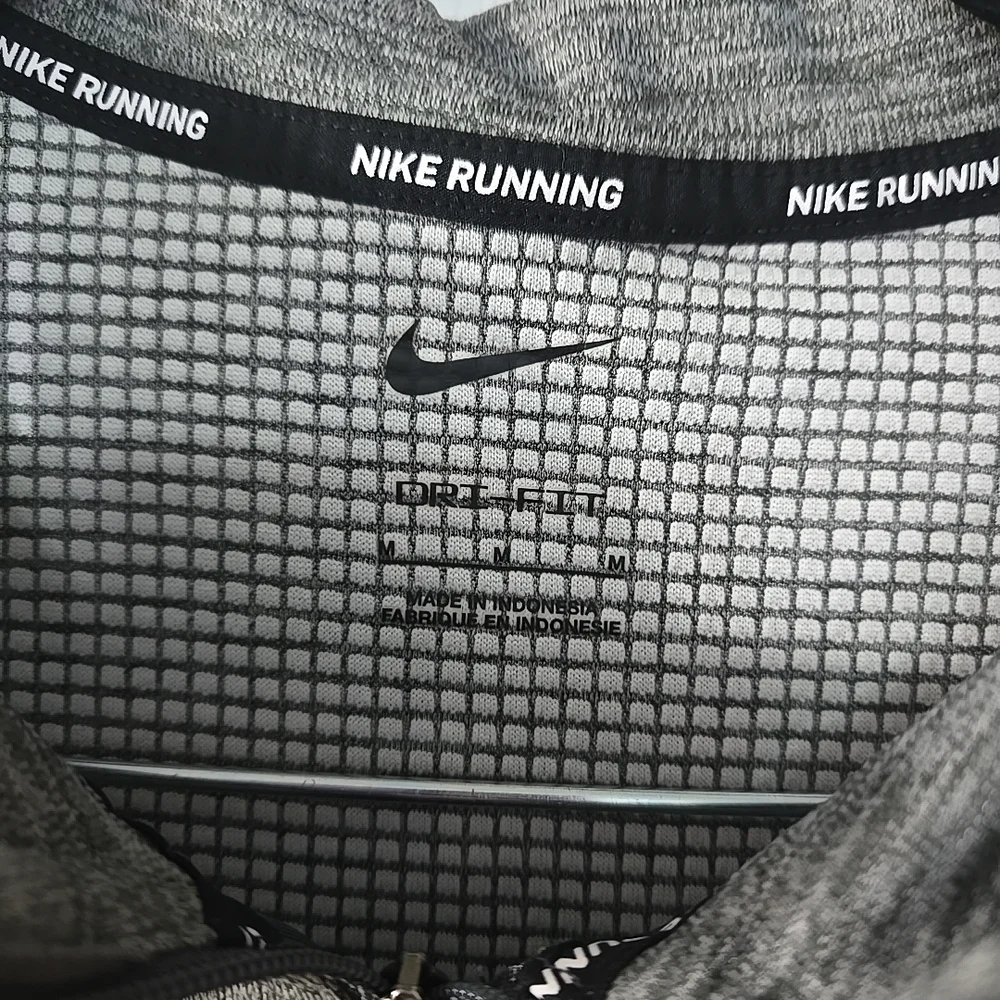 Nike Running‎ Dri-Fit Pullover Mens Medium Gray Quarter Zip Athletic Running Top